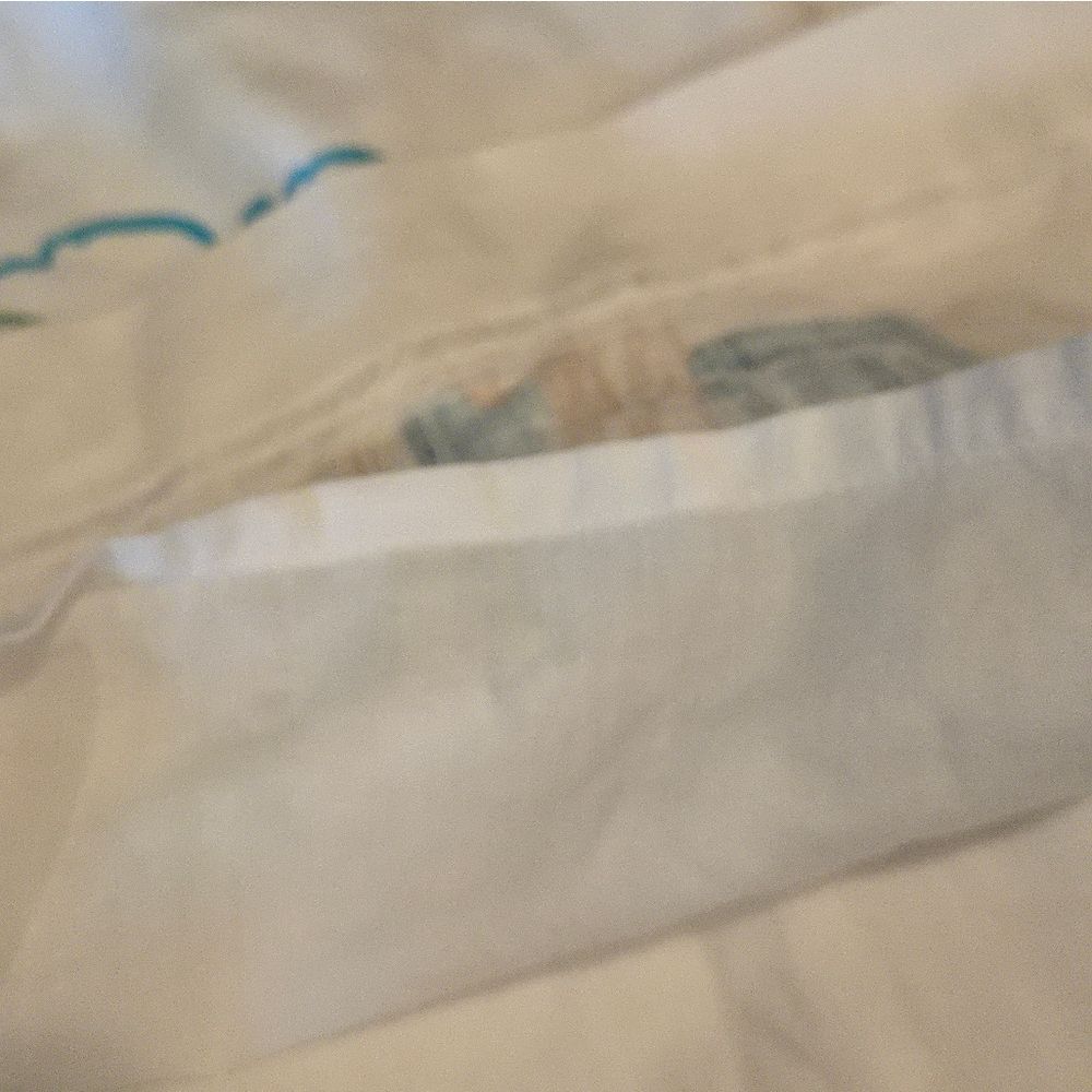 J CREW RARE VINTAGE Ivory Skirt with Malibu Beach Surfing Scene Print - Picture 9 of 11